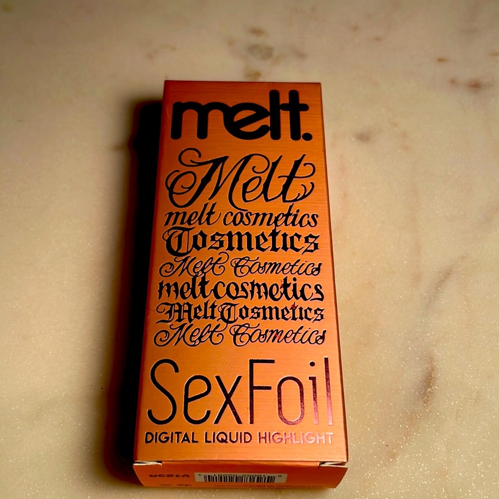 Melt Cosmetics sex foil, digital liquid highlighter in the shade Fettish NIB